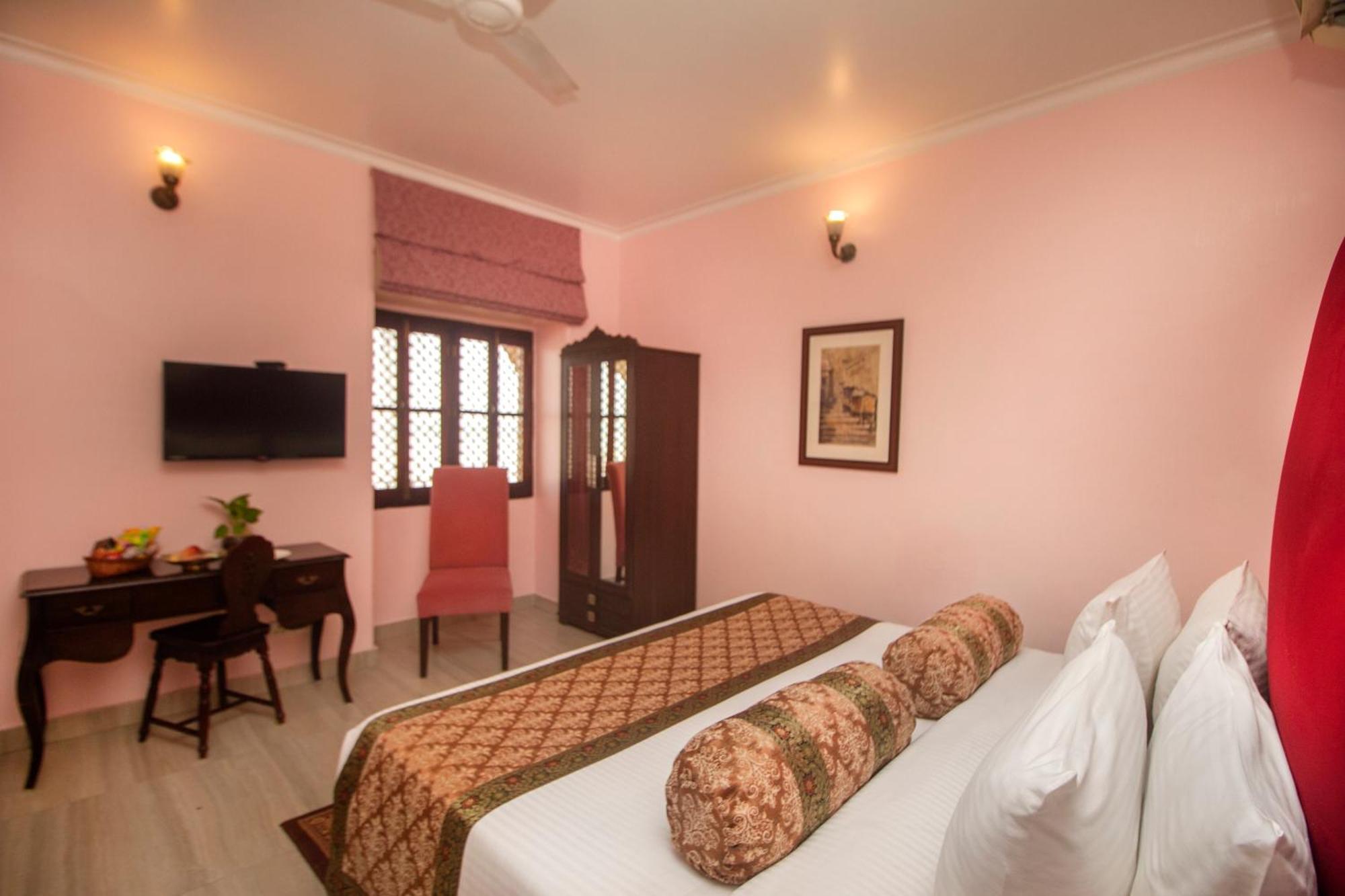 Amritara Suryauday Haveli Resort
