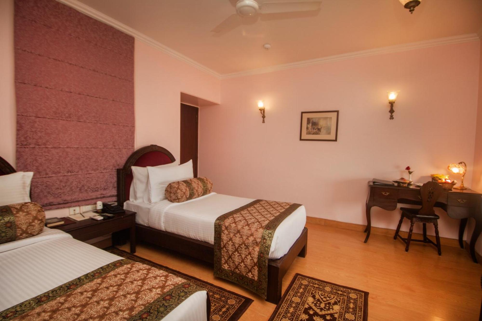 Amritara Suryauday Haveli Resort