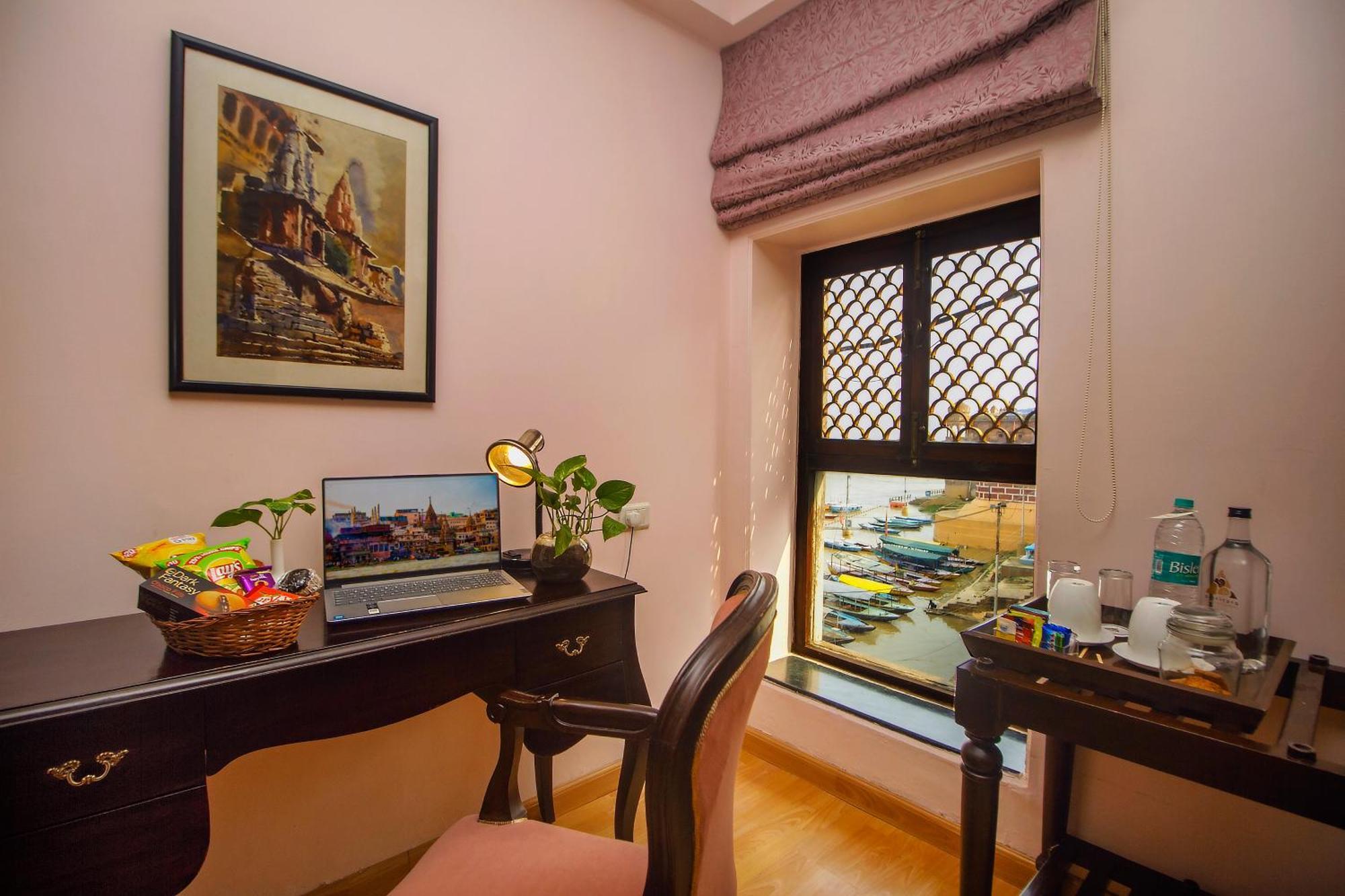 Amritara Suryauday Haveli Resort 4*