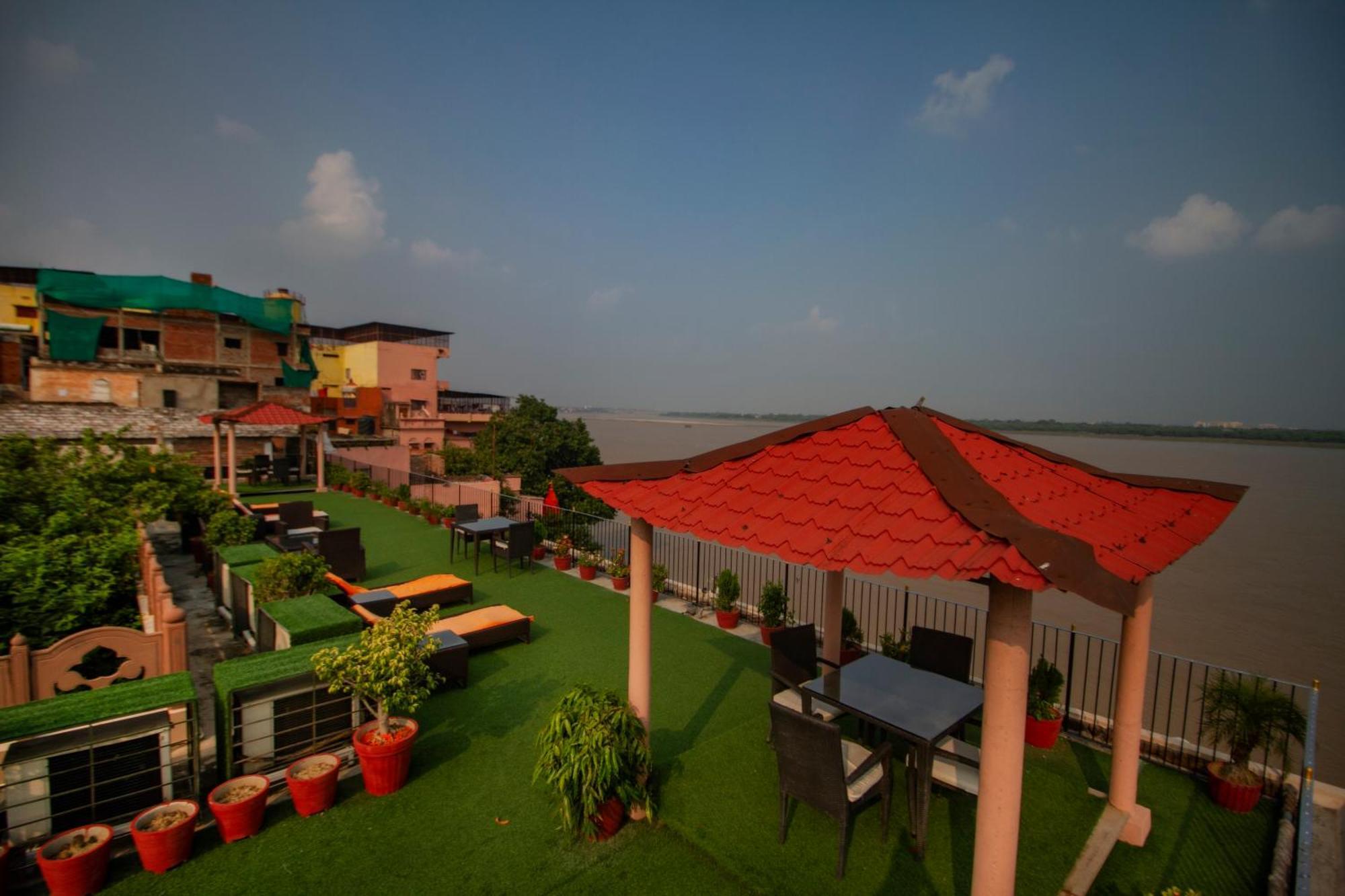 Amritara Suryauday Haveli 4*